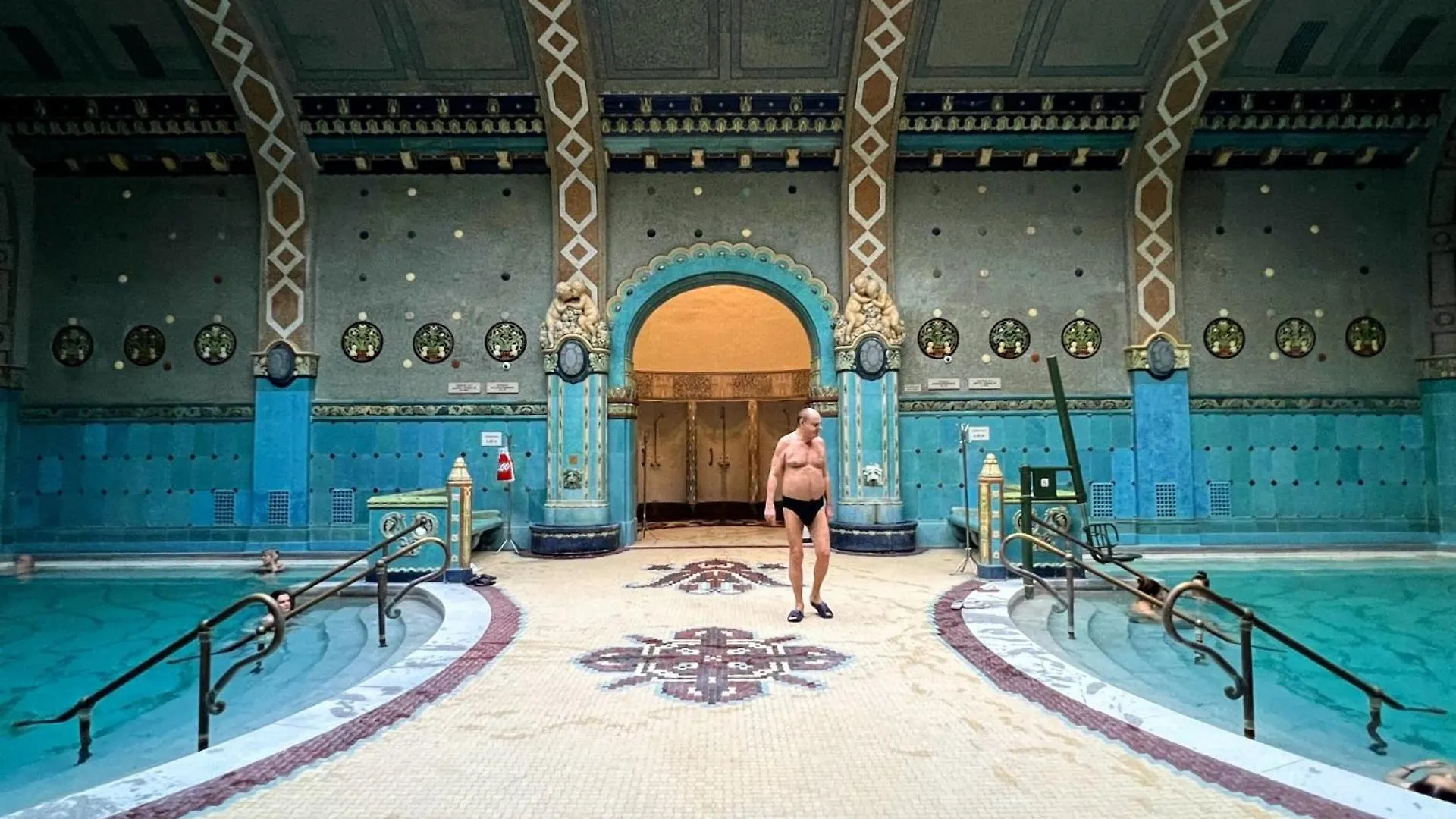 Hidden Gem Penthouse Sauna & Jacuzzi-Heart Of City Budapest 0*,  Hungary