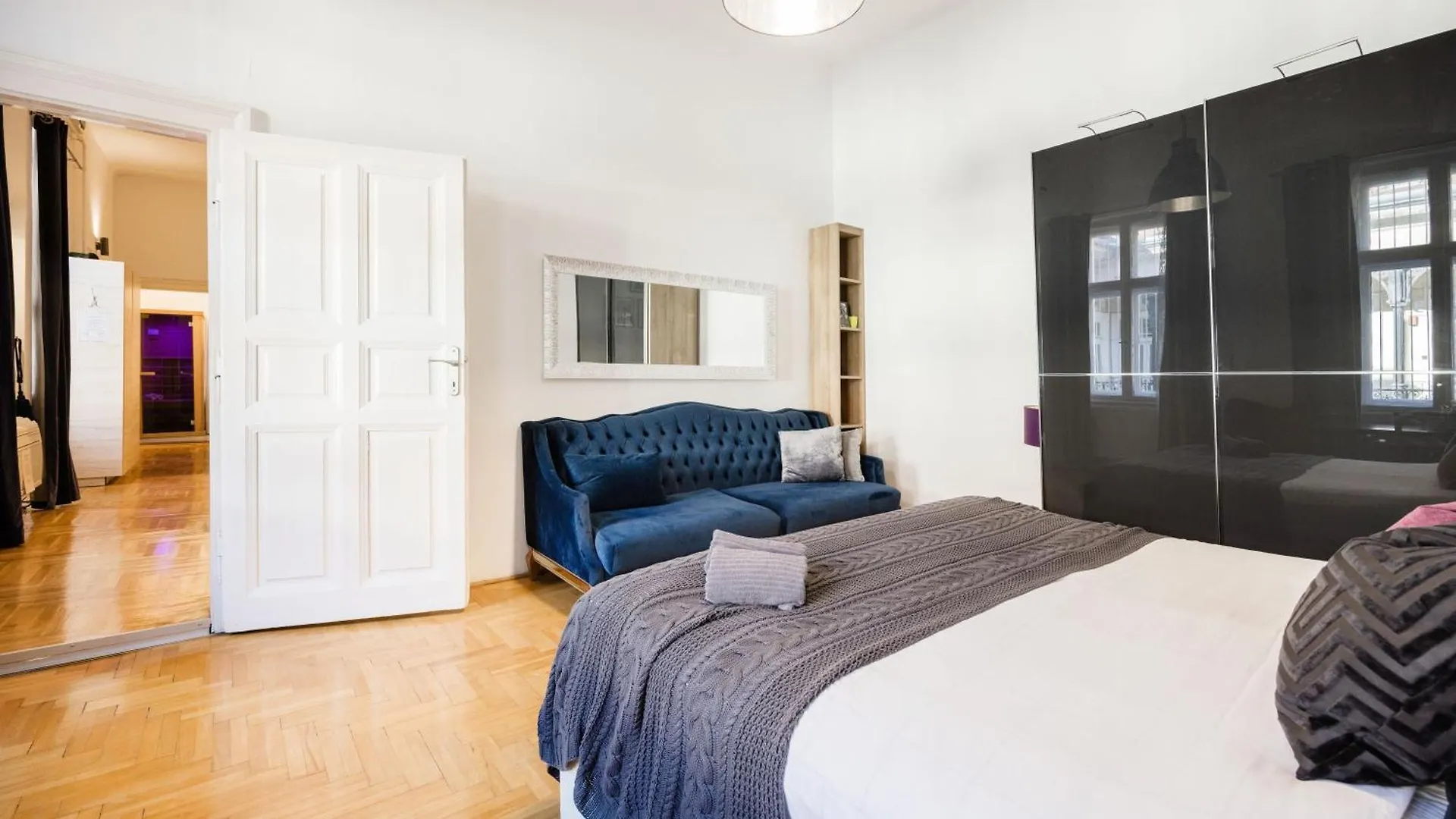 Hidden Gem Penthouse Sauna & Jacuzzi-Heart Of City Budapest 0*,  Hungary