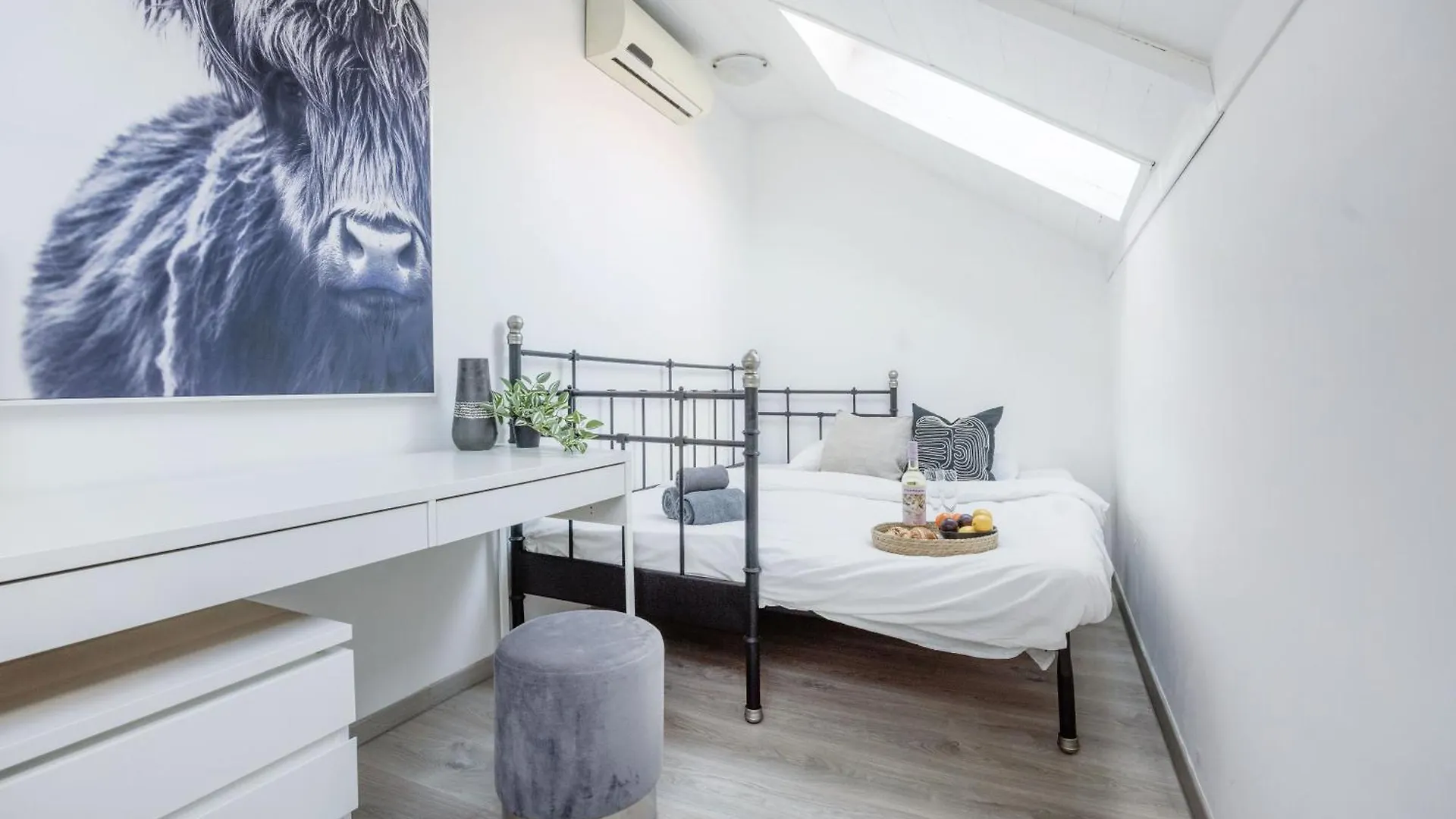 Hidden Gem Penthouse Sauna & Jacuzzi-Heart Of City Budapest 0*,  Hungary